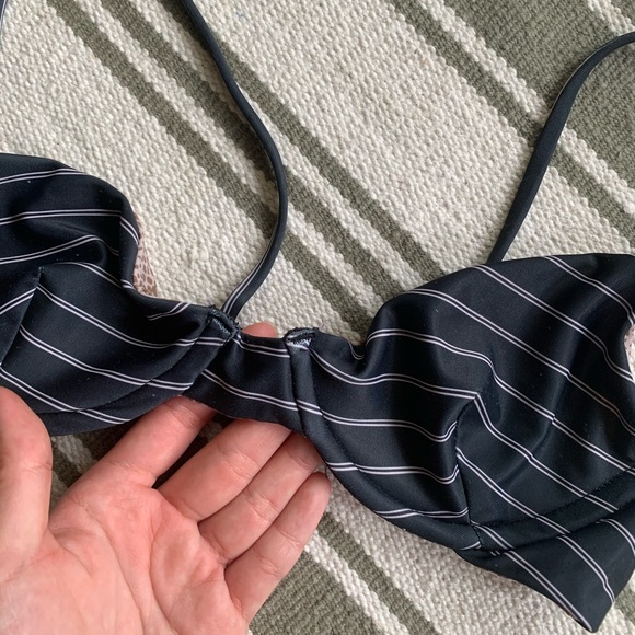 Acacia top - Picture 2 of 4